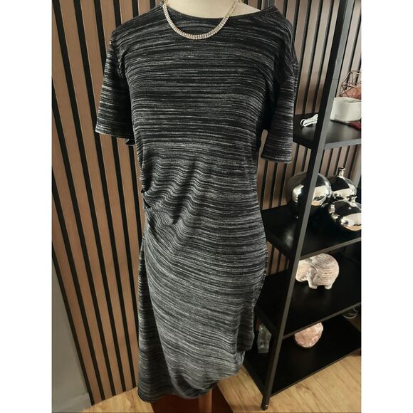 Athleta gray stretchy comfy dress size medium - Picture 2 of 6